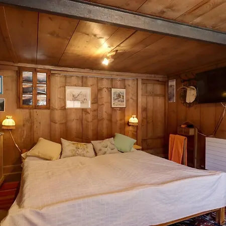 La Pivoine Rossinière